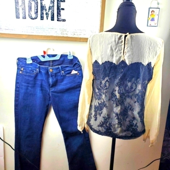 3/$15 Lace Chiffon blouse Size Small - Picture 5 of 7